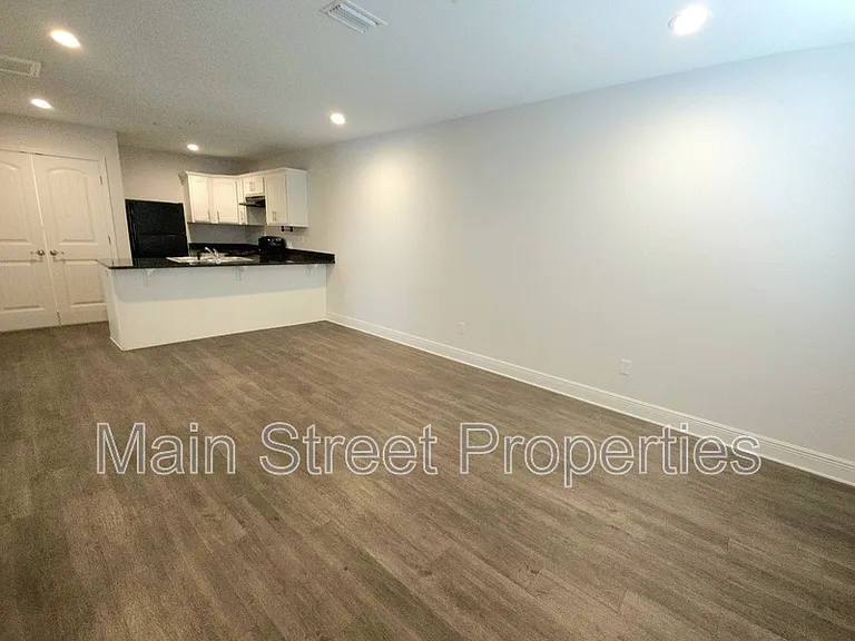 313 N Navy Blvd #1A — Photo 12