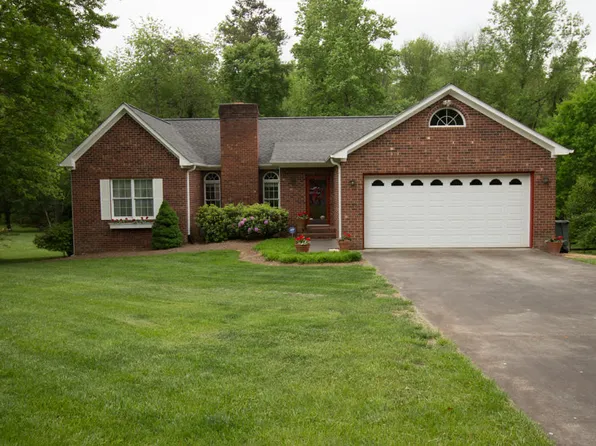 143 Whispering Creek Rd, King, NC 27021