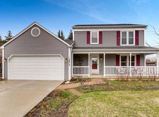 2078 Savannah Rd, Elgin, IL 60123