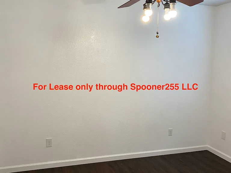 255 Spooner — Photo 7
