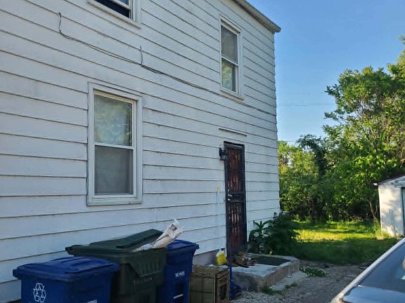 5th image of 2446 Bretton Pl