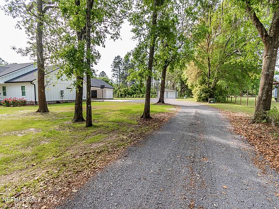 3rd image of 7052 COTTONTAIL Lane