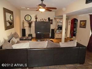 4th image of 2202 E Karen Dr