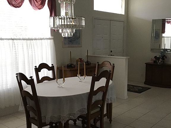 5th image of 6677 Deering Cir