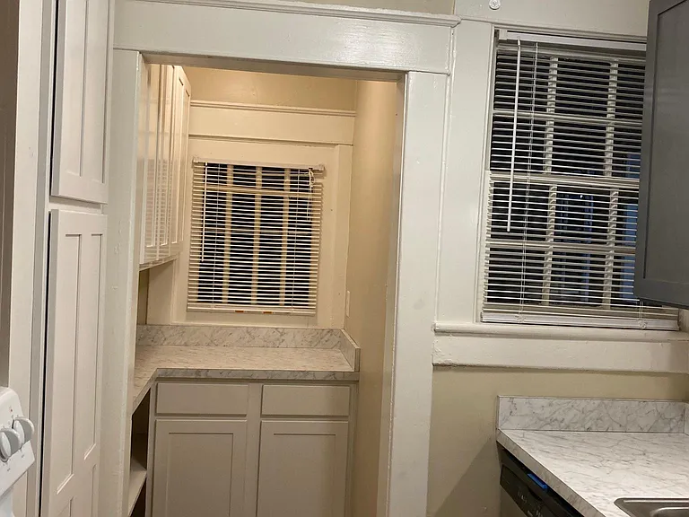 103 E Lake Dr #B — Photo 22