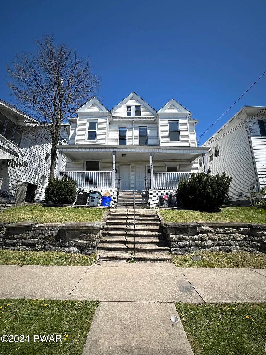1217-1219 Vine St photo 1