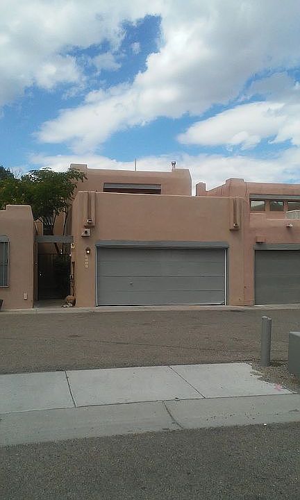 2405 Northwest Circle. Albuquerque