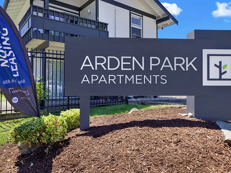Arden Park Apartments — Photo 8