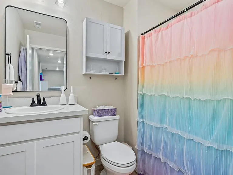 276 Swallow Rd — Photo 18