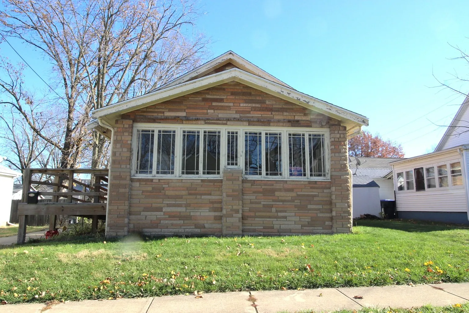 606 S Allin St photo 1