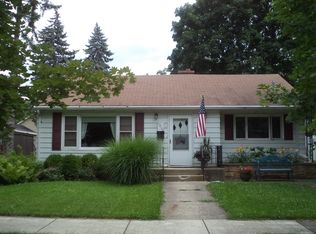 1310 Elm St, St Charles, IL 60174