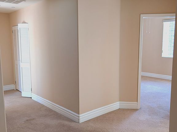 5th image of 1200 East Ave #1
