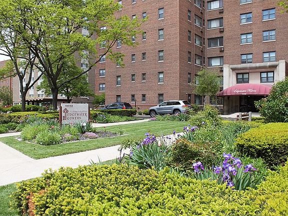 3rd image of 11720 Edgewater Dr APT 501