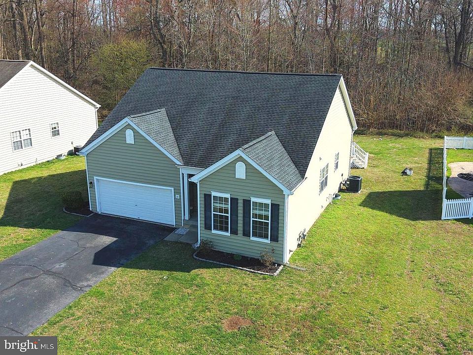 1st image of 16 S High Meadow Dr