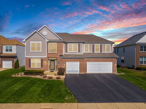 1932 Primrose Ct, Bartlett, IL 60103