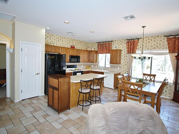 4th image of 60466 E Eagle Heights Dr