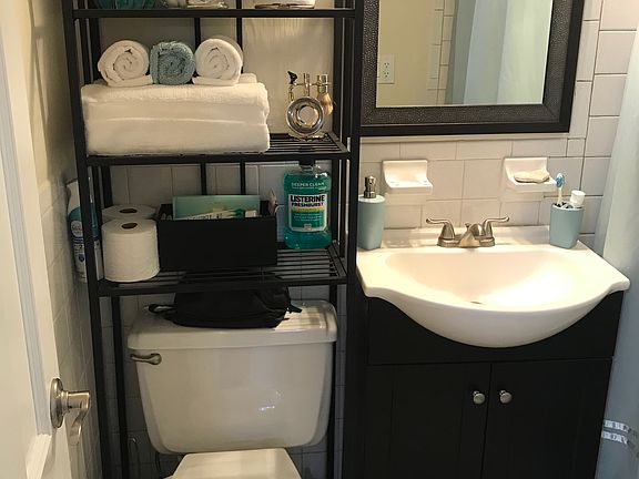 5th image of 2035 Central Park Ave APT 3H