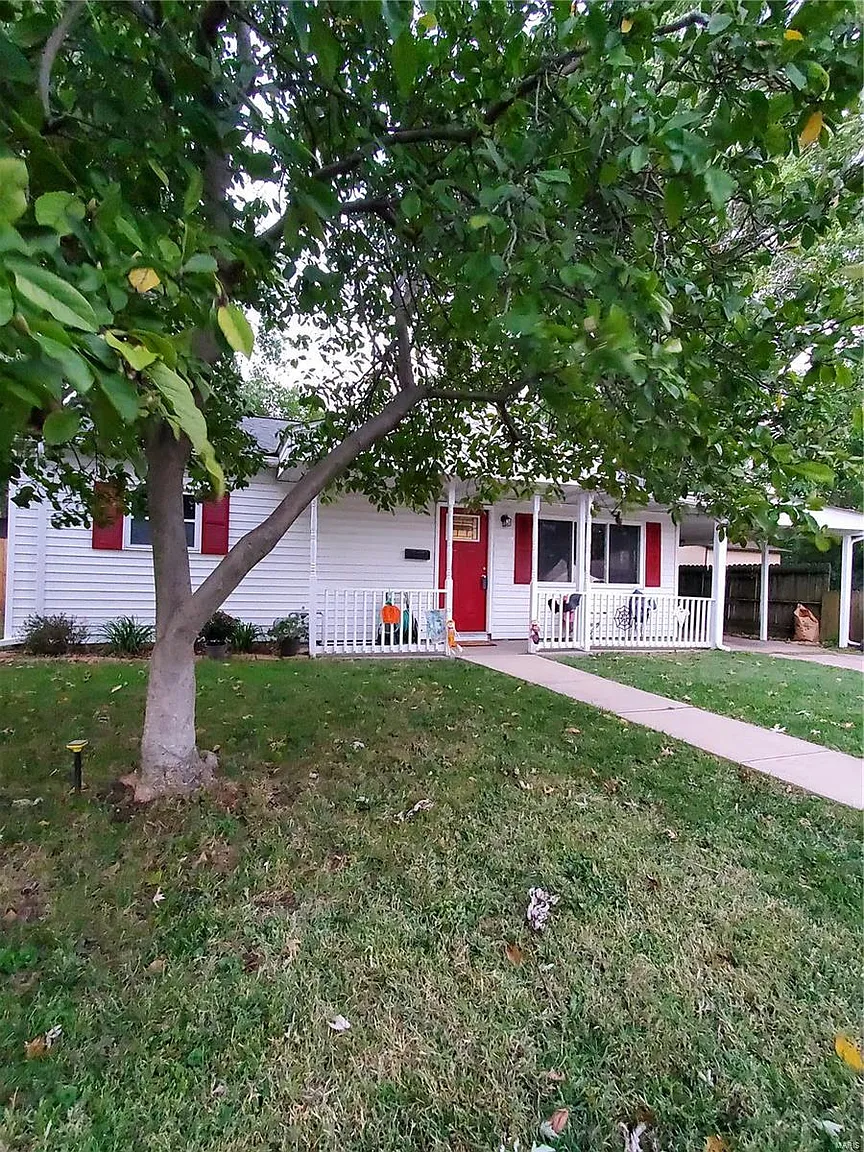 1929 Joy Ave photo 1