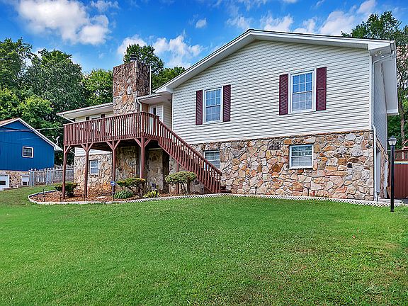 3rd image of 1508 N Courtney Oak Ln