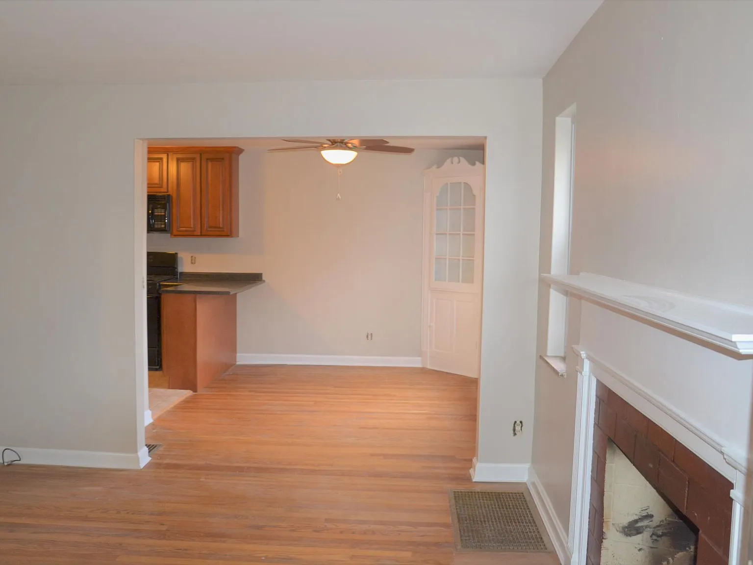 2 bed, $1,595 — Photo 4