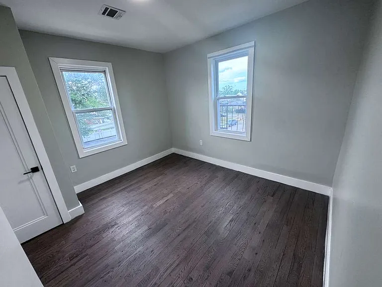 490 Rahway Ave #35 — Photo 5