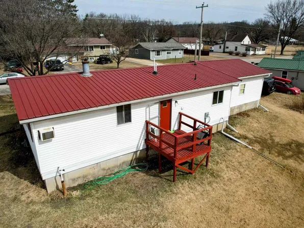 29019 East Richard Street, Lone Rock, WI 53556