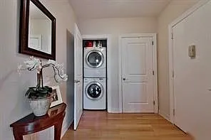 1500 Hudson St #4R — Photo 18