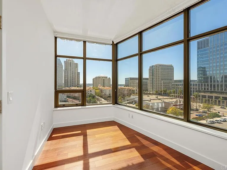700 W E St #801 — Photo 16