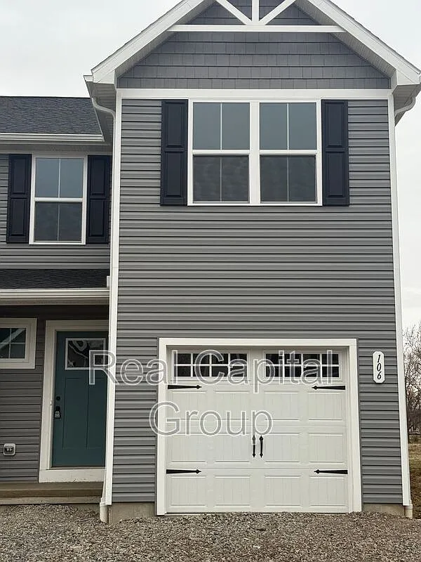 3 bed, 2.5 bath, $2,295 — Photo 2