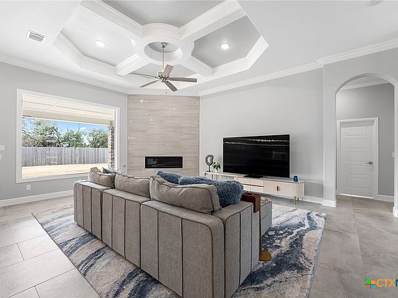 5th image of 116 Vista De Luna Ln