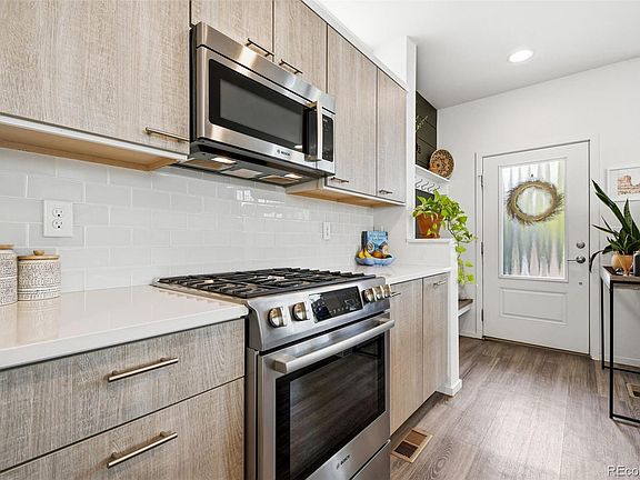 5th image of 1933 W 66th Avenue