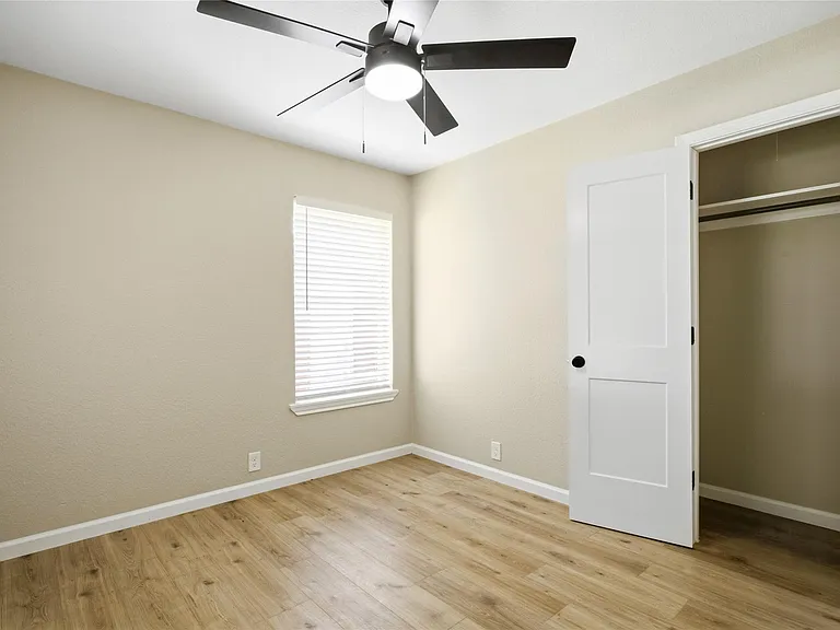 1006 N Grant Dr — Photo 19