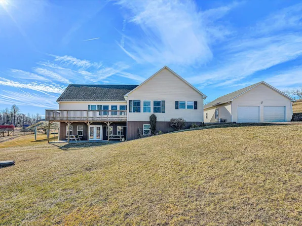 9170 Reed Rd, Bent Mountain, VA 24059