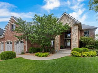 1902 Savanna Dr, Champaign, IL