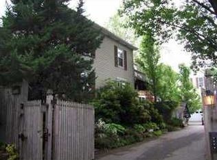 370 Mitchell Rd, Cape Elizabeth, ME 04107