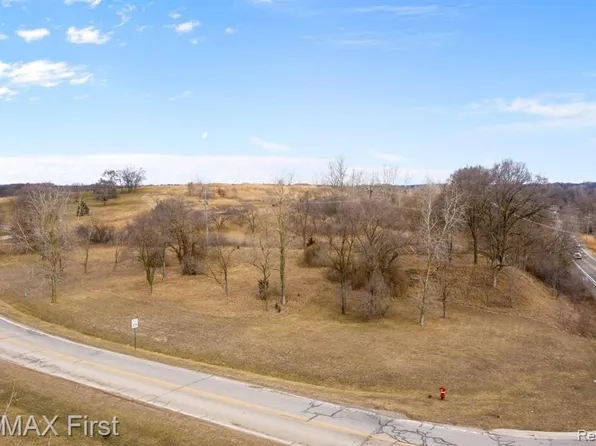 0 School Rd, Rochester, MI 48307