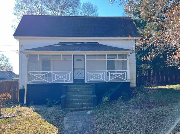3 Wardlaw St, Pelzer, SC 29669