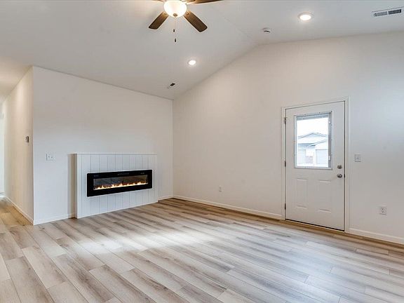 5th image of 2401 S Wheatland St