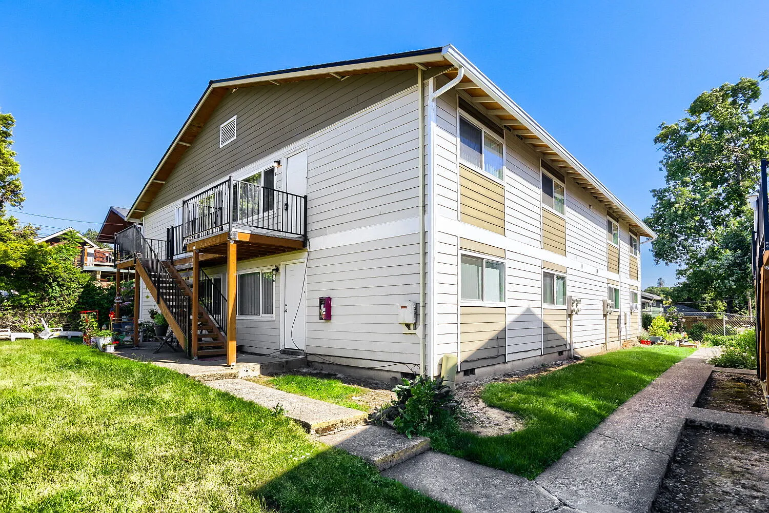 Candlewood Apartments — Photo 1