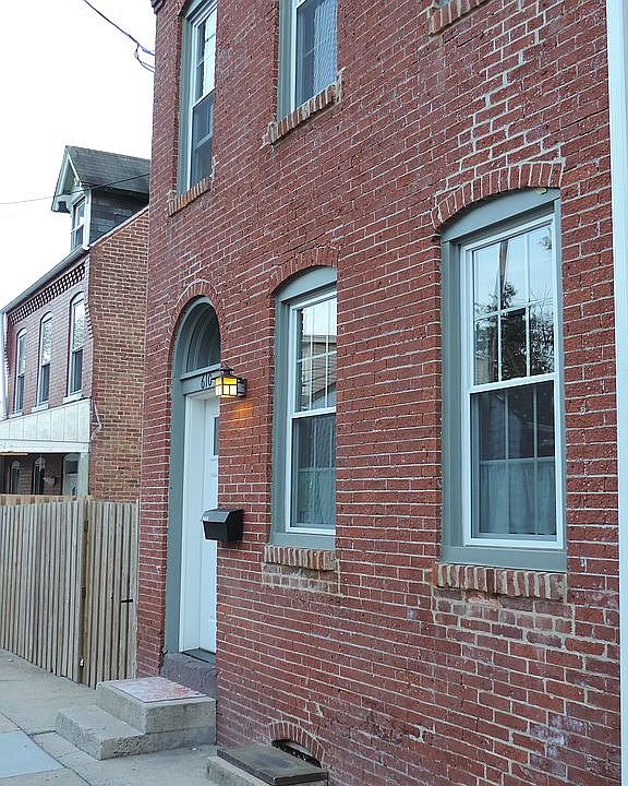 Street entryway