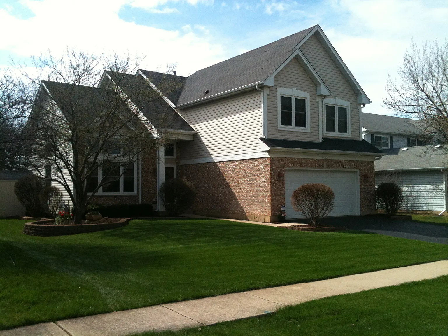 2030 Arapaho Dr photo 1