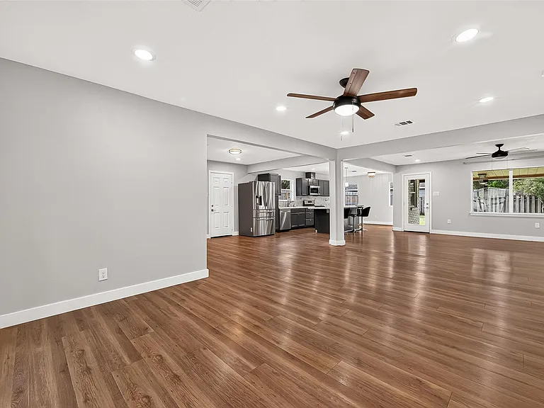 12930 Kimberley Ln — Photo 7