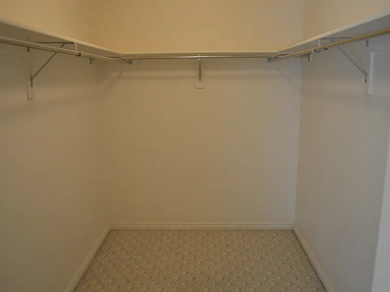 516 W 300 S — Photo 12
