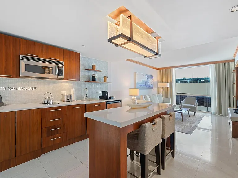 6801 Collins Ave #503 — Photo 2