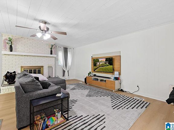 5th image of 973 Pine Hill Rd