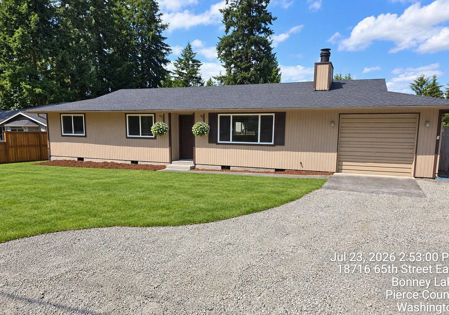 Bonney Lake - Lake Jane HOA - 3 bedroom 2 bathroom rambler home for rent -EV charger, Available NOW! — Photo 1