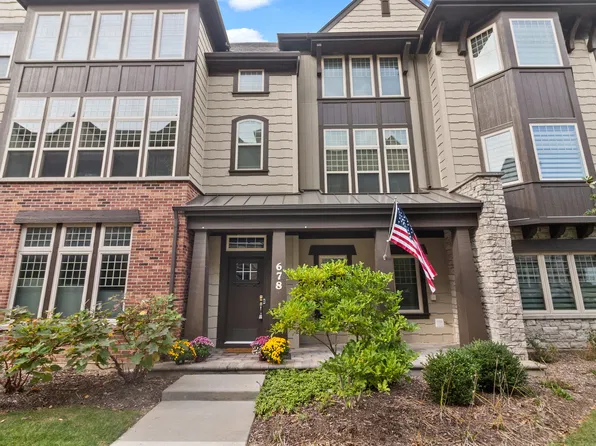678 Parkside Ct, Libertyville, IL 60048