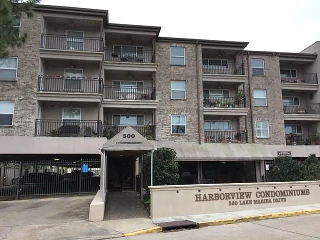 500 Lake Marina Ave
