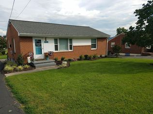 1656 Reece Rd, Salem, VA 24153