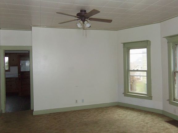 4th image of 916 N Elizabeth St